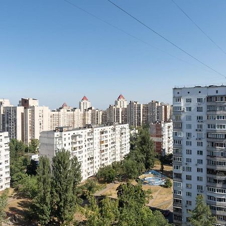 Чудова Квартира Для Відпочинку І Роботи На Оболоні 基輔 外观 照片